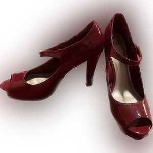 Size 9.5 Red Elle High Heels
